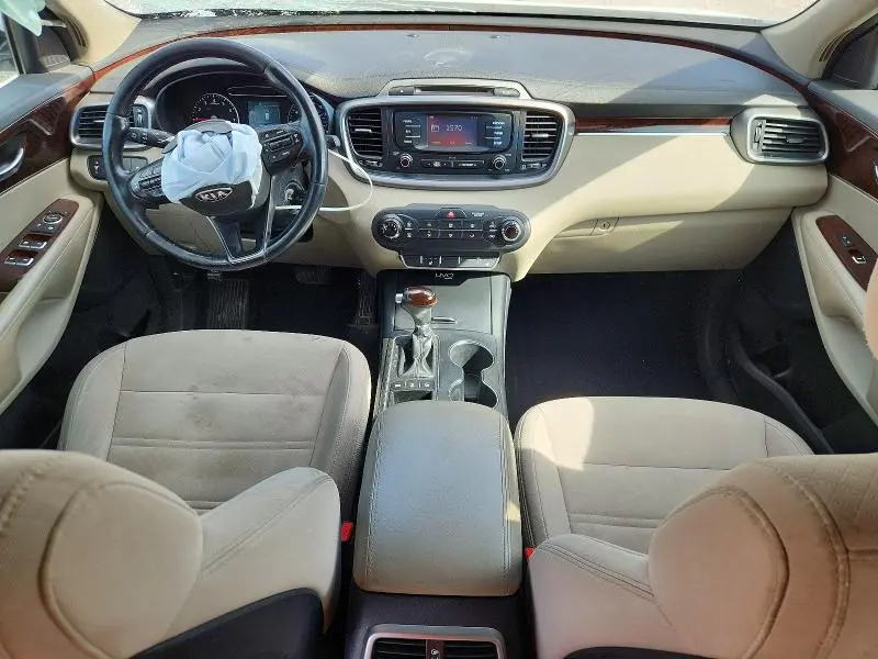 2016 KIA SORENTO LX  