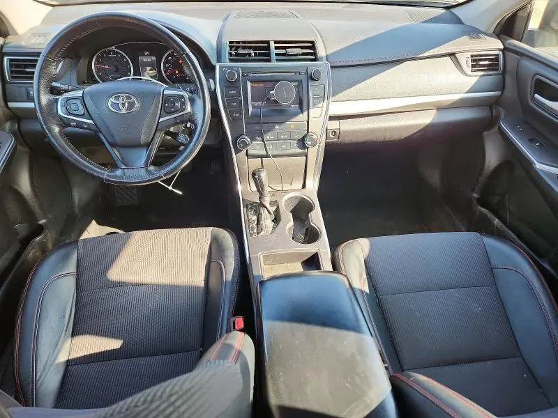 2017 TOYOTA CAMRY SE  