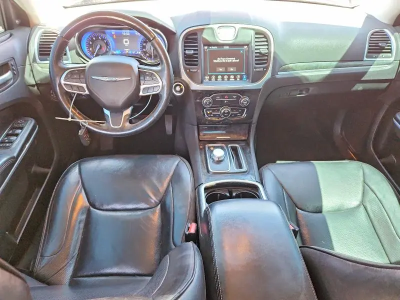 2019 CHRYSLER 300 LIMITED  