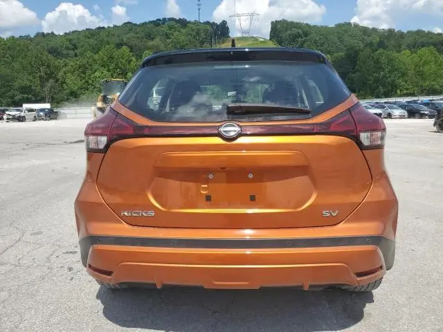 2022 NISSAN KICKS SV  