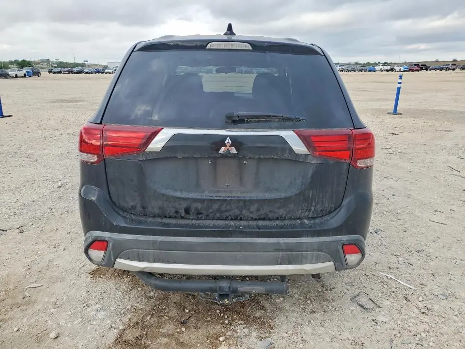 2018 MITSUBISHI OUTLANDER SE  