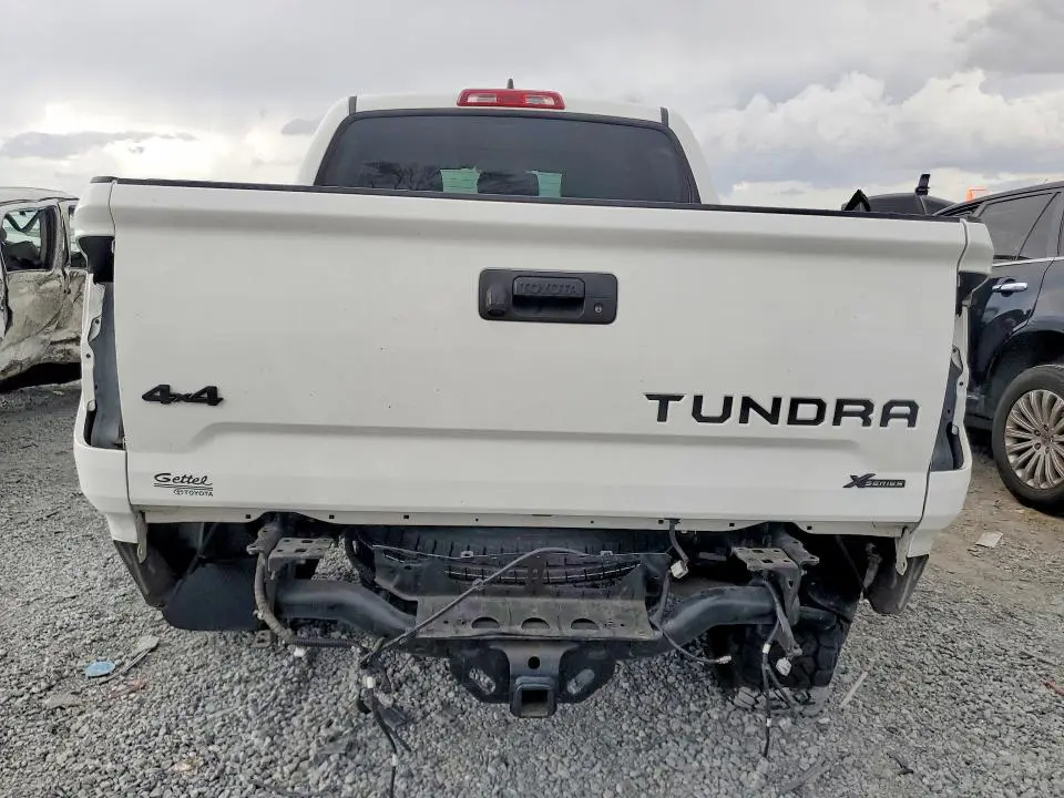 2020 TOYOTA TUNDRA SR5  