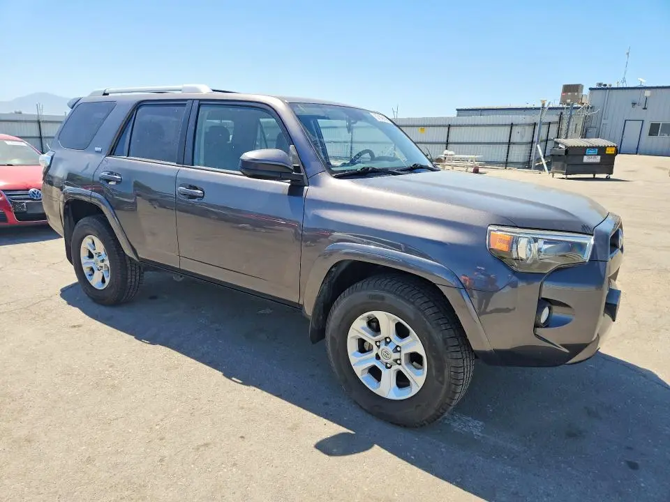 2015 TOYOTA 4RUNNER SR5  