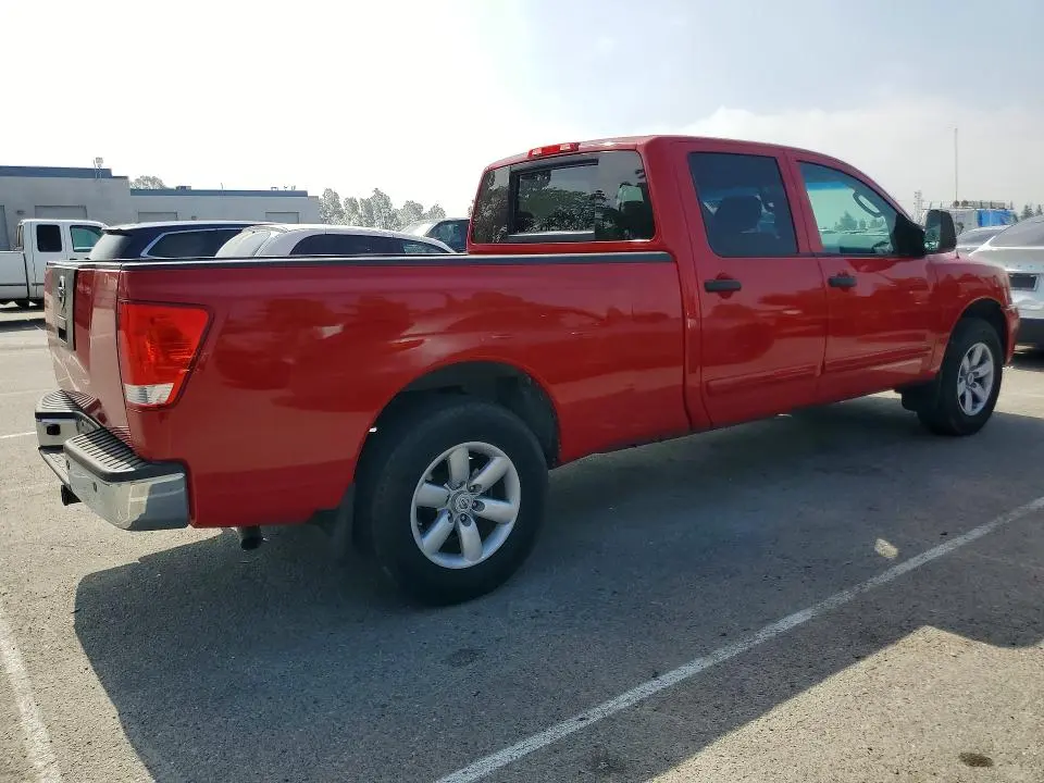 2010 NISSAN TITAN SE  