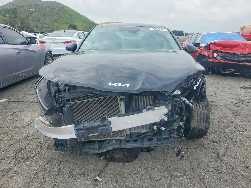 2023 KIA K5 LXS  