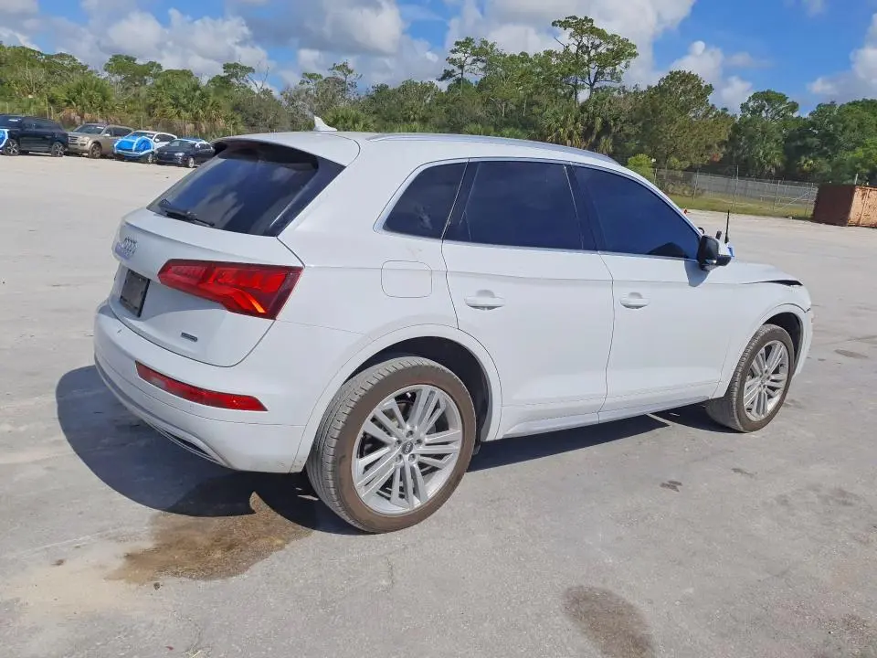 2020 AUDI Q5 PREMIUM PLUS  