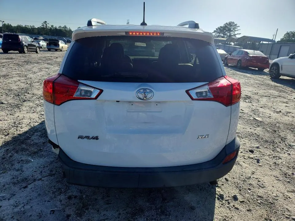 2014 TOYOTA RAV4 XLE  