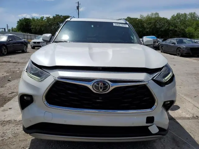 2021 TOYOTA HIGHLANDER PLATINUM  