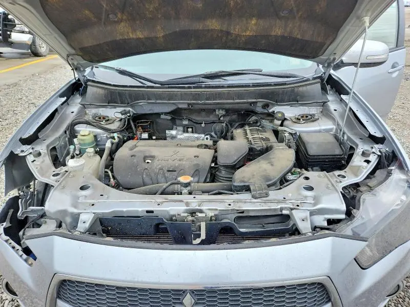2012 MITSUBISHI OUTLANDER SE  