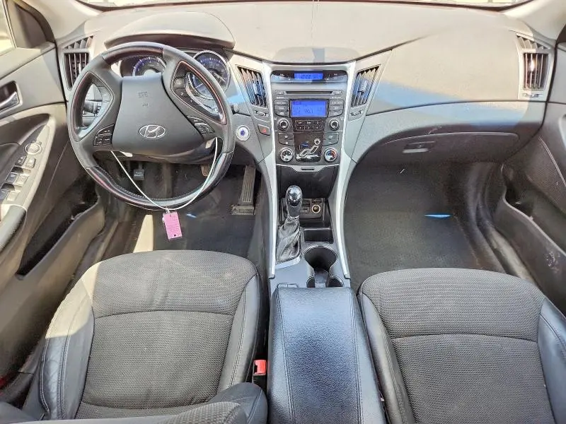 2013 HYUNDAI SONATA SE  