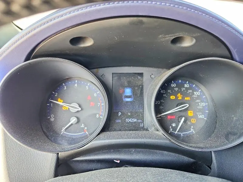2020 TOYOTA C-HR XLE  