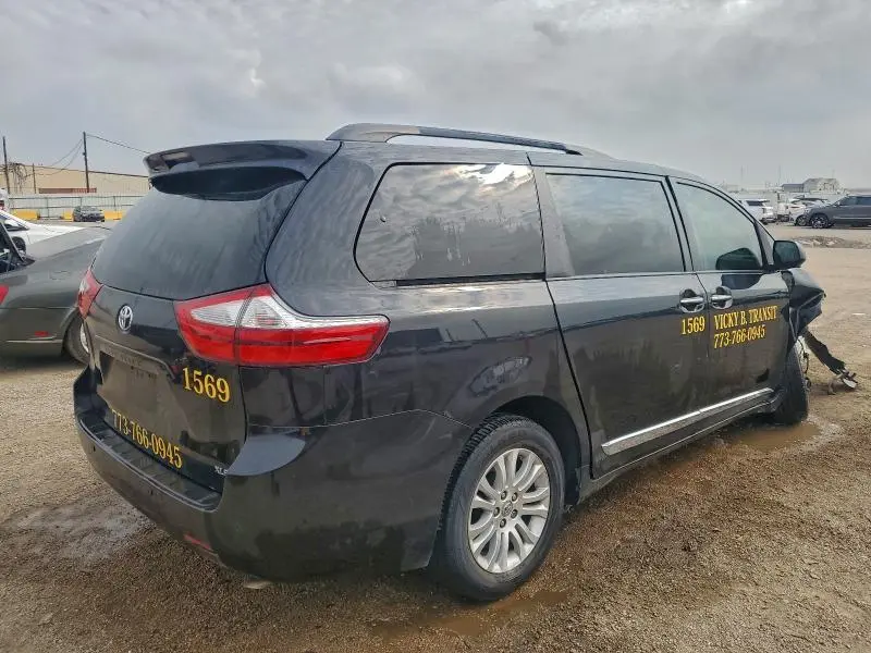 2015 TOYOTA SIENNA XLE  