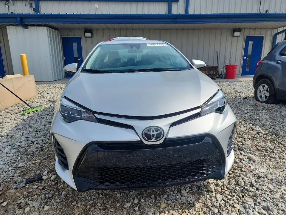 2018 TOYOTA COROLLA SE  