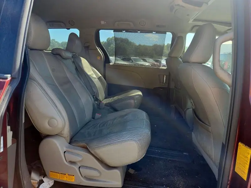 2012 TOYOTA SIENNA XLE 8-PASSENGER  