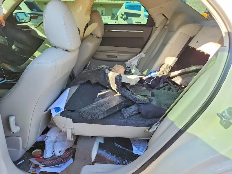 2010 CHRYSLER 300 TOURING  