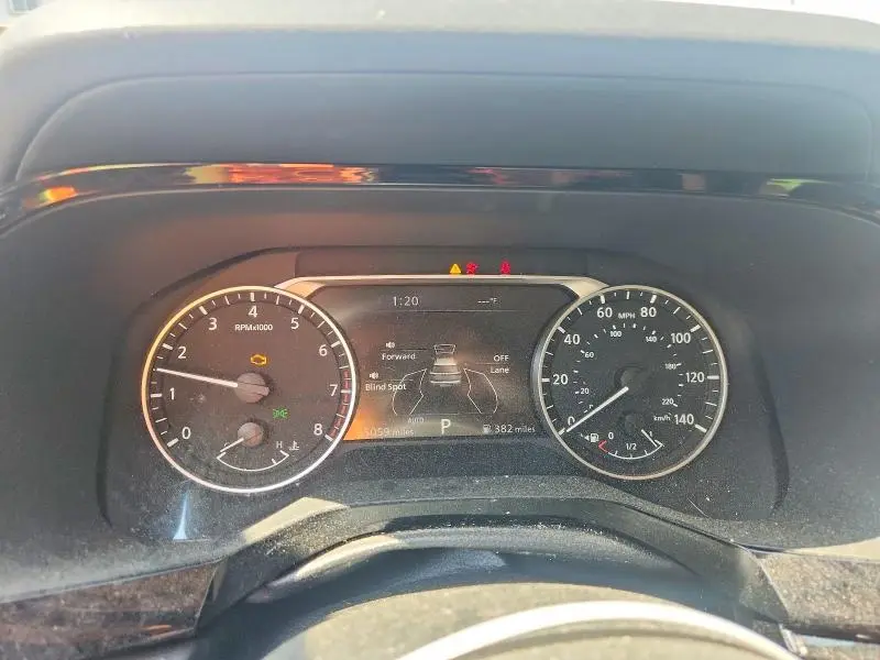 2024 NISSAN PATHFINDER SL  