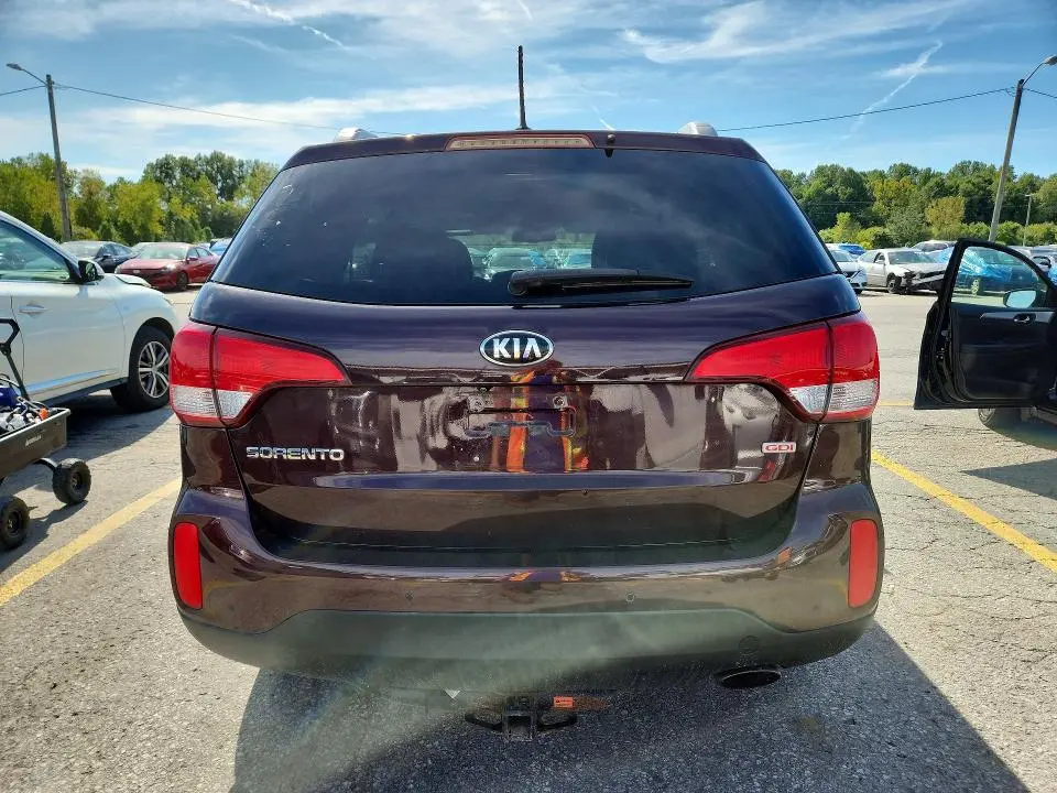 2015 KIA SORENTO LX  