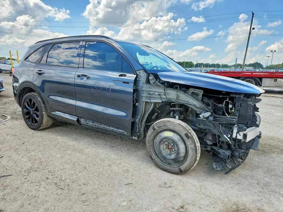 2023 KIA SORENTO SX  