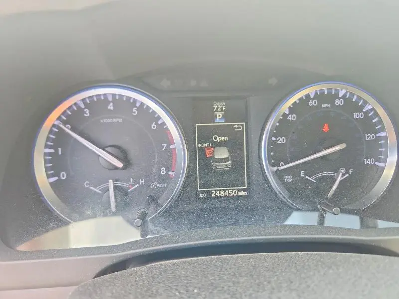 2015 TOYOTA HIGHLANDER XLE  