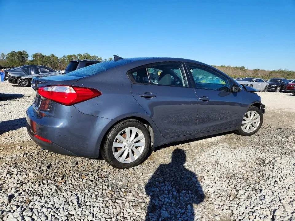 2015 KIA FORTE LX  