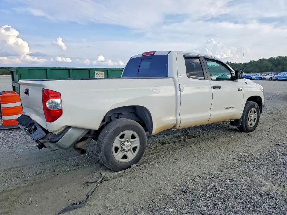 2017 TOYOTA TUNDRA SR5  