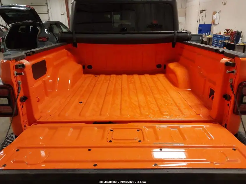 2025 JEEP GLADIATOR WILLYS