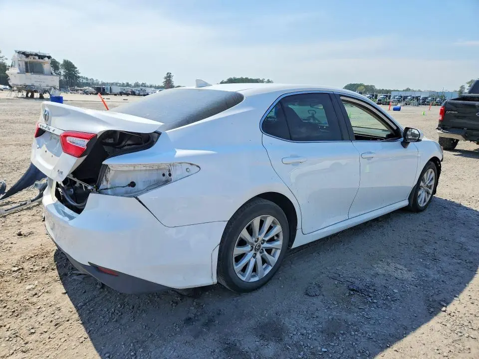 2020 TOYOTA CAMRY LE  