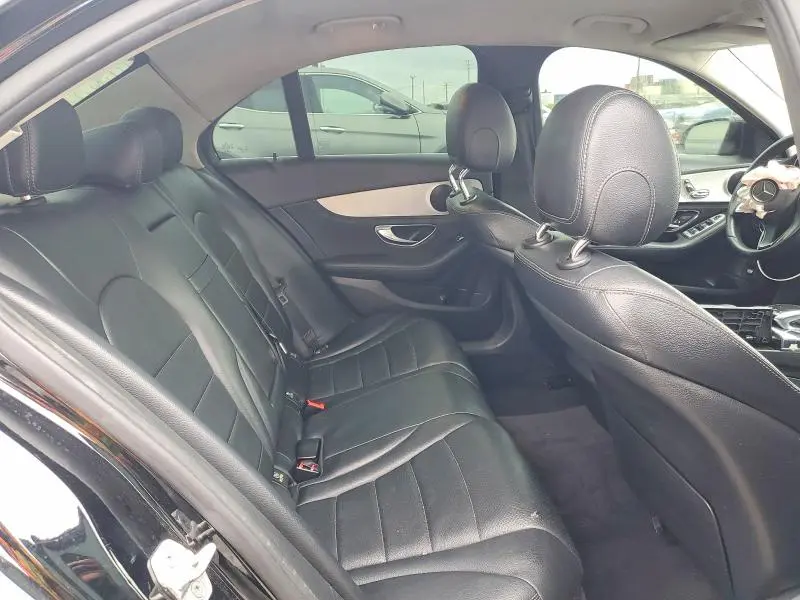 2016 MERCEDES-BENZ C 300  