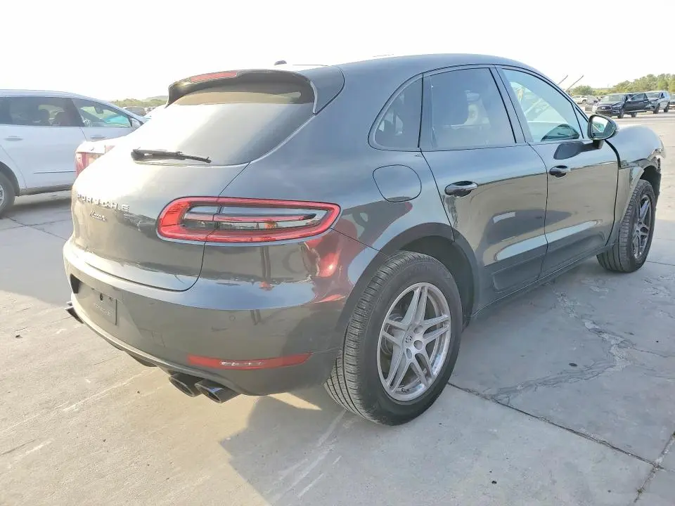 2018 PORSCHE MACAN MACAN  