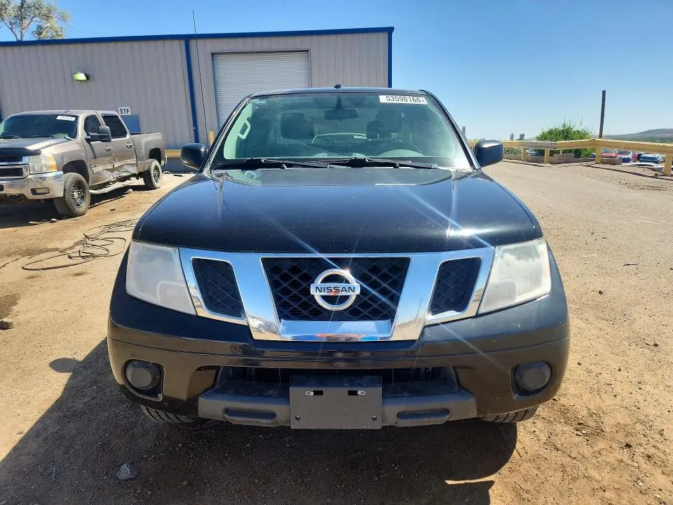 2017 NISSAN FRONTIER SV  