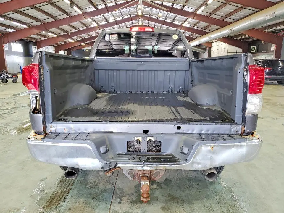 2011 TOYOTA TUNDRA DOUBLE CAB SR5  