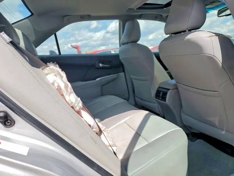 2014 TOYOTA CAMRY XLE  