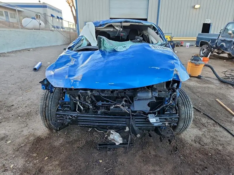 2021 NISSAN VERSA SR  