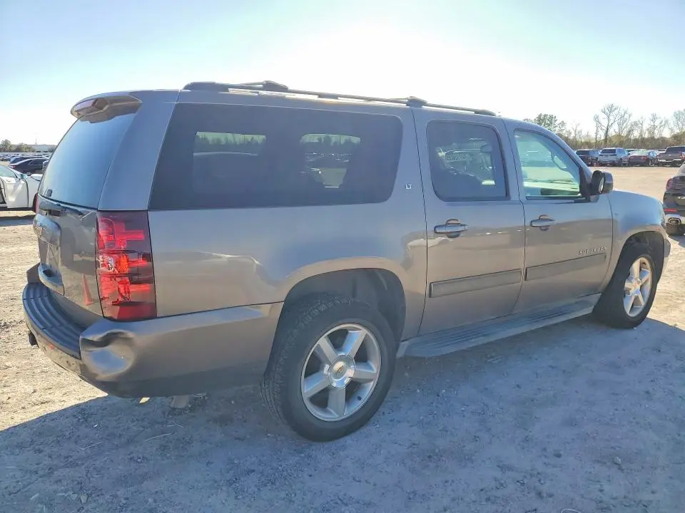 2013 CHEVROLET SUBURBAN C1500 LT  
