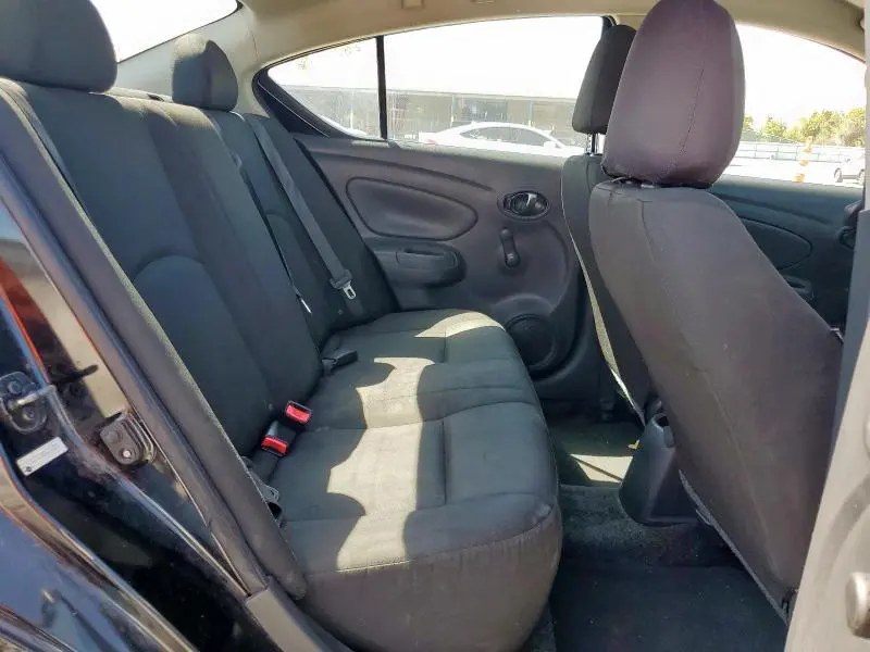 2019 NISSAN VERSA S  