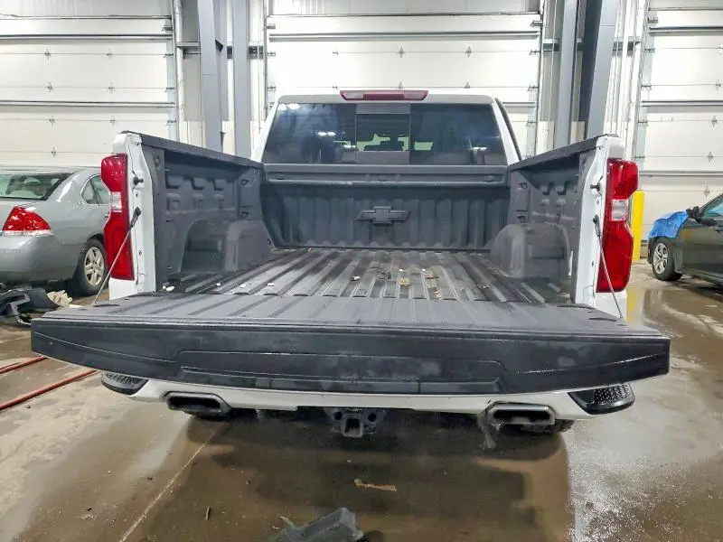 2021 CHEVROLET SILVERADO K1500 RST  