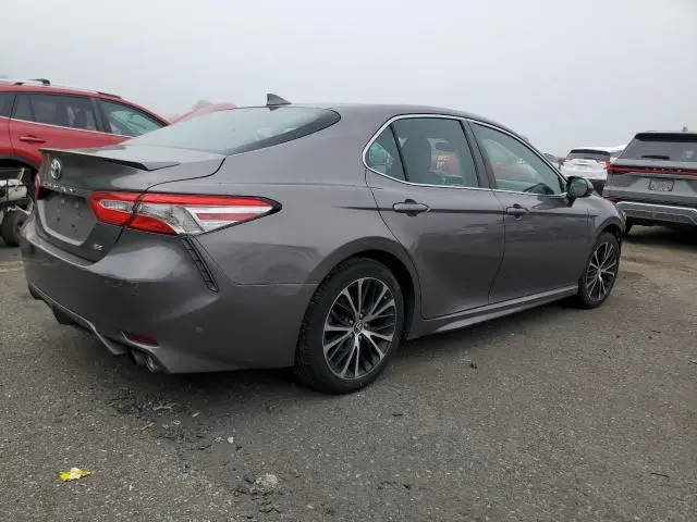 2019 TOYOTA CAMRY SE  