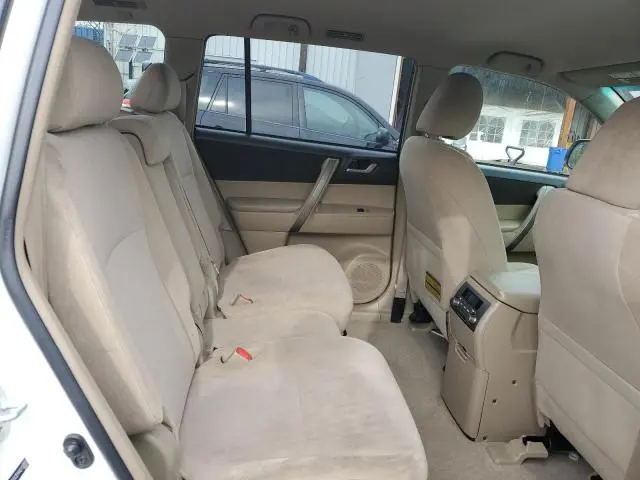 2010 TOYOTA HIGHLANDER SPORT  