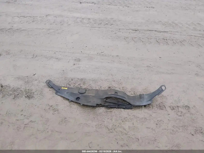 2011 TOYOTA CAMRY XLE V6