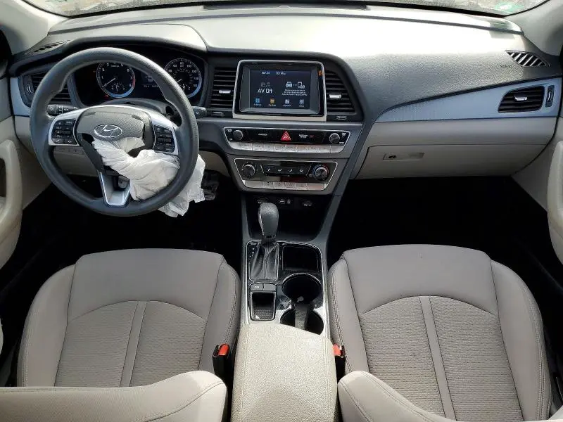 2019 HYUNDAI SONATA SE  