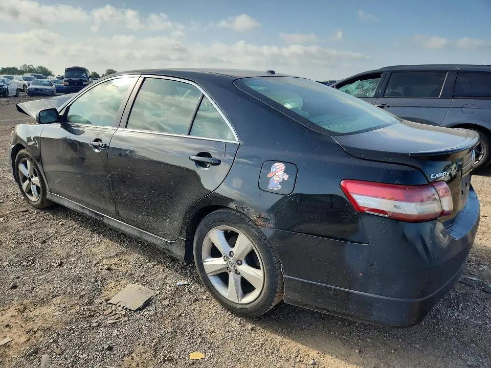 2010 TOYOTA CAMRY LE  