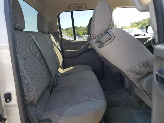 2012 NISSAN FRONTIER S  