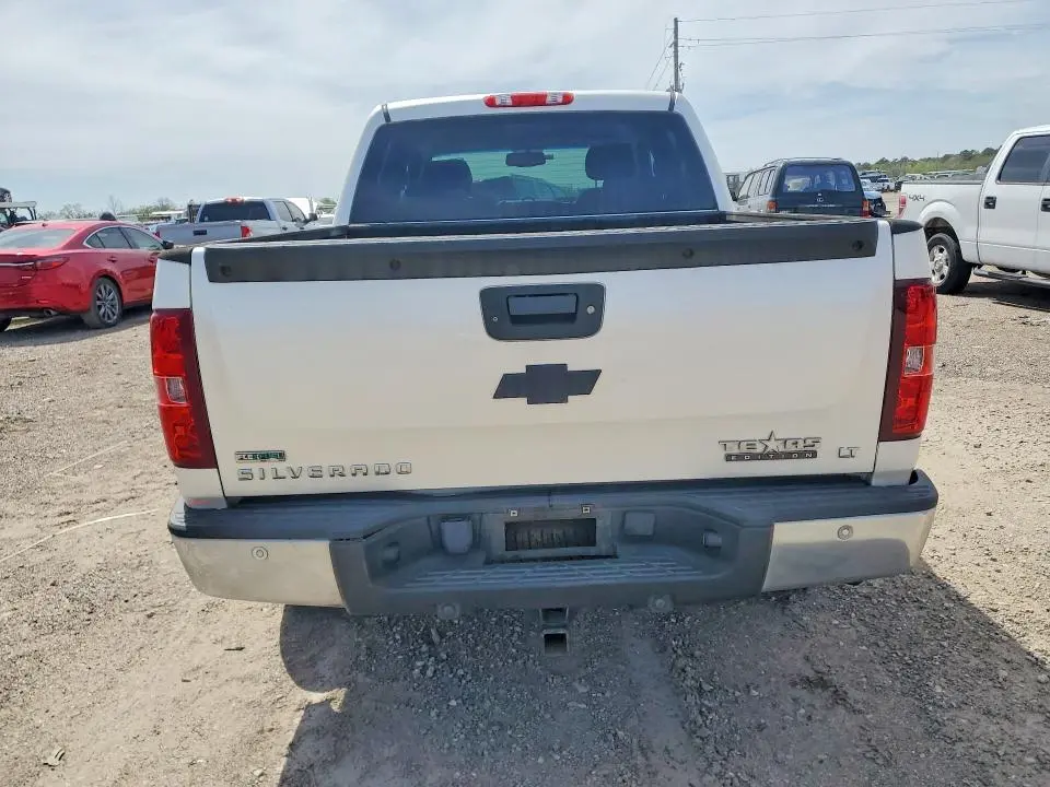 2011 CHEVROLET SILVERADO C1500 LT  