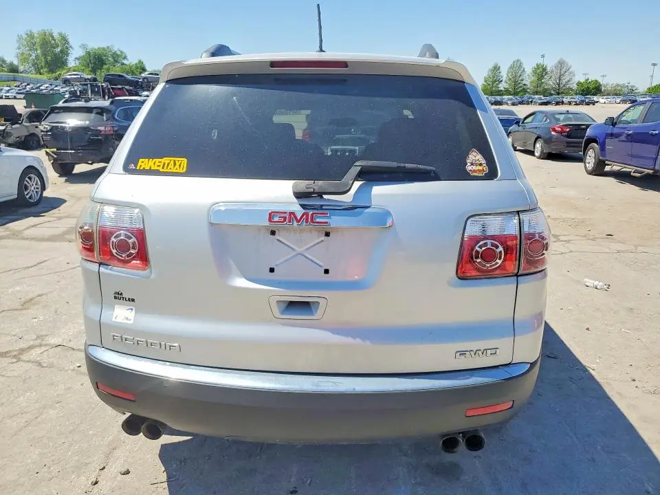 2012 GMC ACADIA SLE  