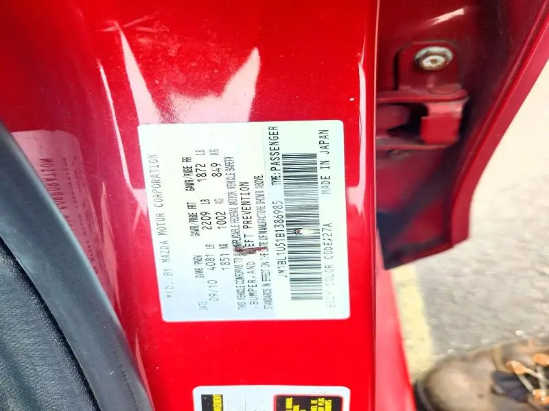 2011 MAZDA 3 S  