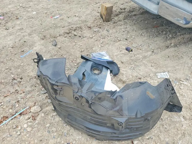 2012 NISSAN FRONTIER S  