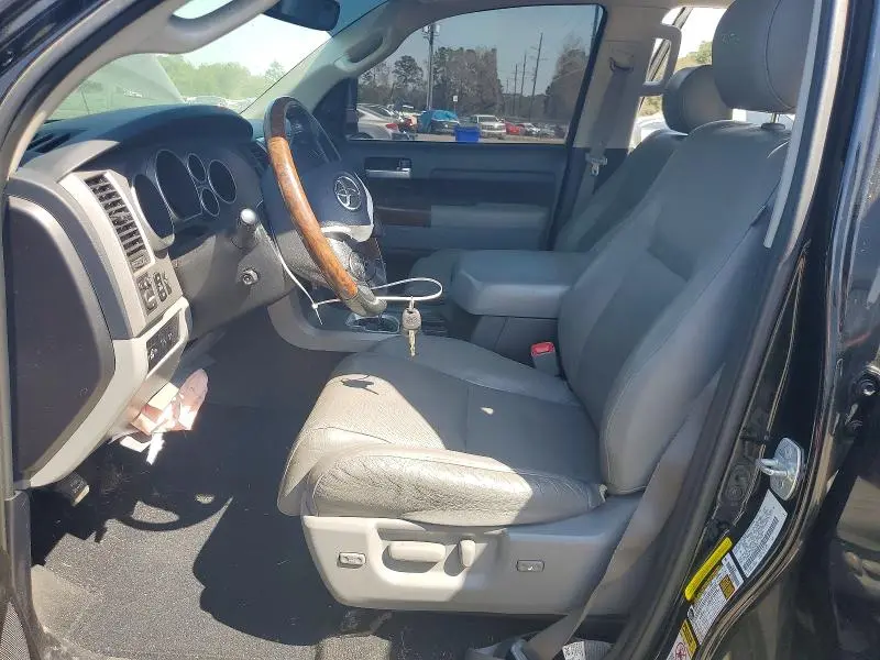 2013 TOYOTA TUNDRA PLATINUM  