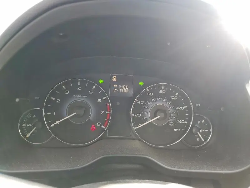 2010 SUBARU OUTBACK 2.5I PREMIUM  