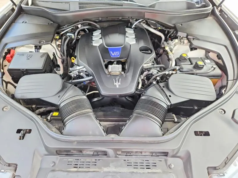 2020 MASERATI LEVANTE S  