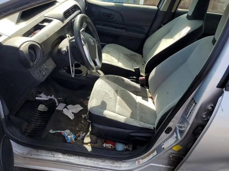 2015 TOYOTA PRIUS C ONE  